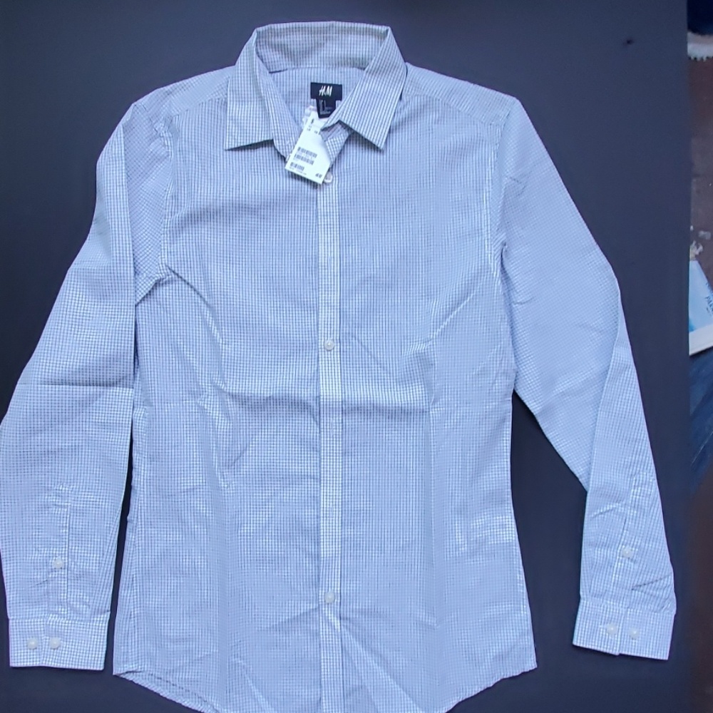 New H&M Small Plaid button down shirt long sleeves